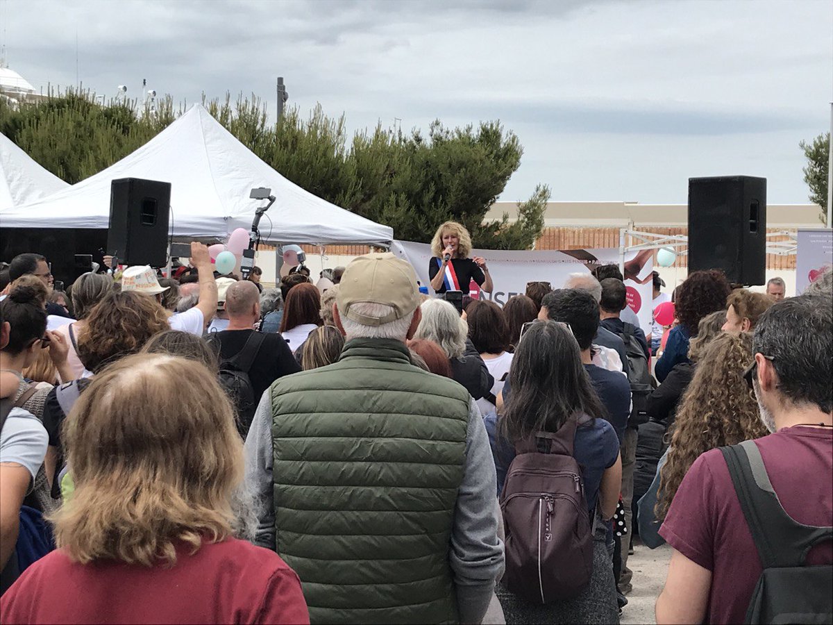 EPLibertes's tweet photo. Ensemble pour les libertés hier à @marseille.
Plus de 1000 personnes sont venues pour questionner la stratégie liberticide du @gouvernementFR 
Il est temps de redonner confiance aux français face à la réalité et aux vrais chiffres #COVID19  @SantePubliqueFr NON au #PassSanitaire https://t.co/hGIpTI2iB1