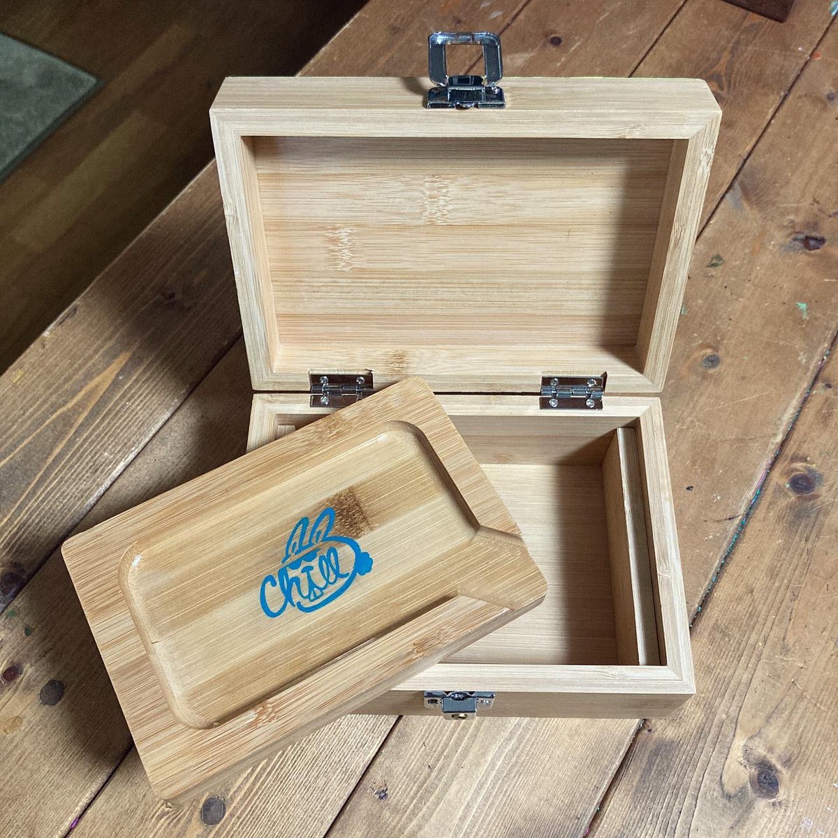 MARDYCOLOR's tweet photo. Chill Time Box
Rolling tray & Box
#weed #chill #rollingtray #rollingbox #weedbox #cannabis #420art #420artist https://t.co/Z3yZGyS4Ay