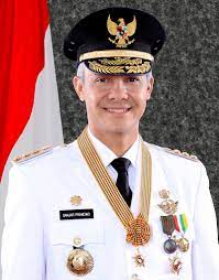 BiLLRaY2019's tweet photo. Pilpres 2024:

Ganjar Pranowo: RT
Anies Baswedan: Like

Pilihan ada ditangan anda... https://t.co/daZCRYie0C