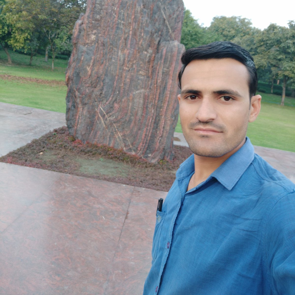 pachar_ganesh's tweet photo. #NewProfilePic https://t.co/d8T8GkegUH