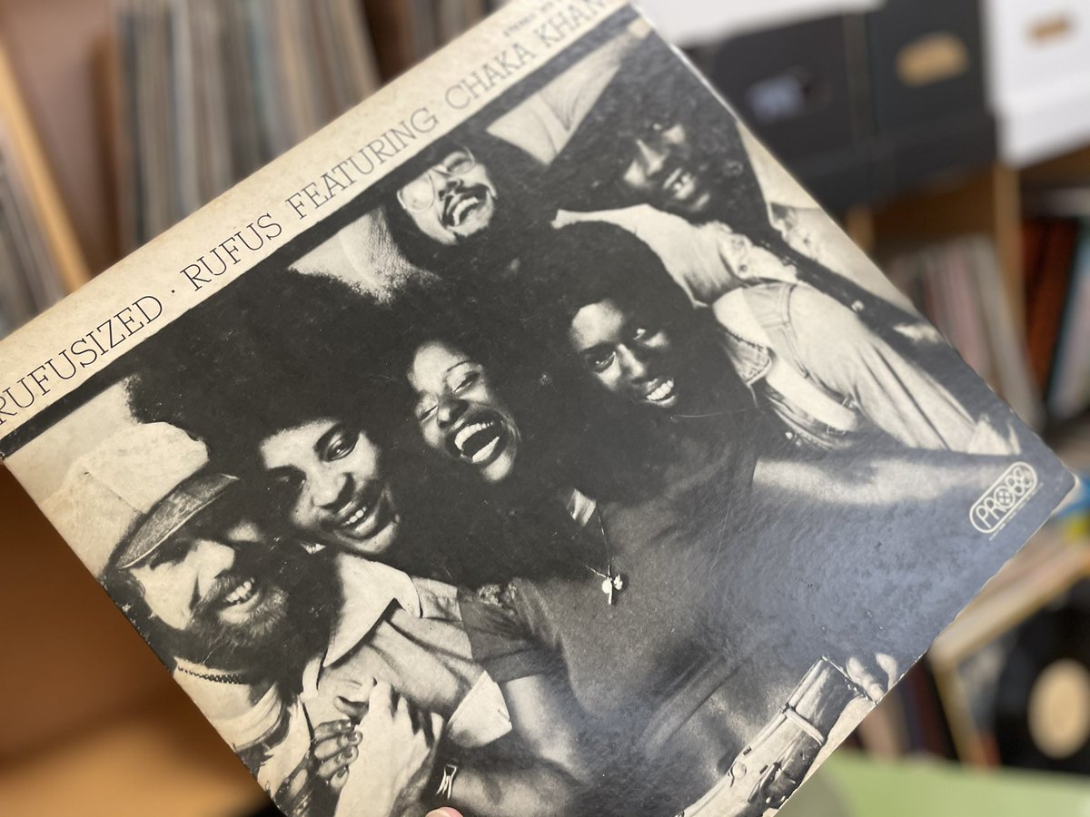 HomageRecord's tweet photo. 👨🏾‍🦱👩🏿‍🦱🧔🏾👩🏿‍🦰

#rufus 
#chakakhan 
#homagerecord 
#オマージュレコード 
#ヴァイナルラヴァー 
#レコードコレクター 
#アナログ盤 

👀新入荷&amp;試聴は @homagerecord_jpn ←プロフィール欄より📲サイトからチェック出来マス🌈 https://t.co/IO8tQeYX7U