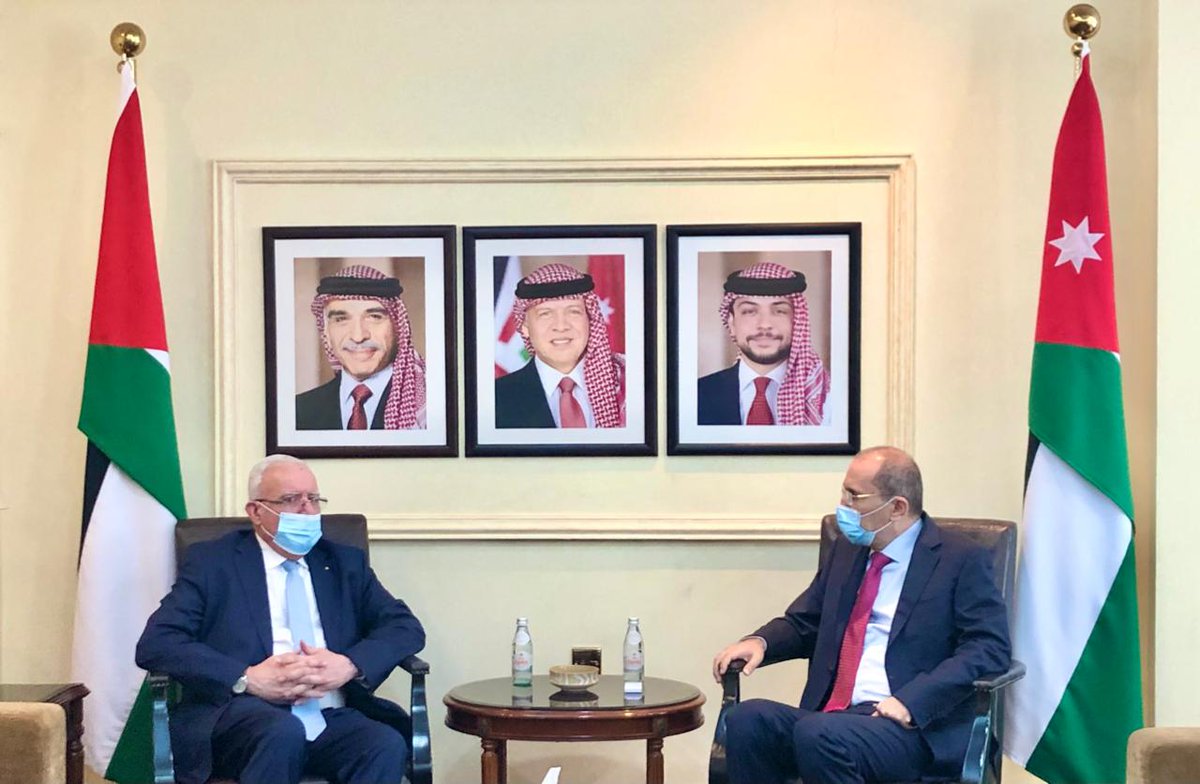 ForeignMinistry's tweet photo. يلتقي الآن @AymanHsafadi نظيره الفلسطيني رياض المالكي في سياق متابعة الجهود والتنسيق المستمرين بين المملكة ودولة فلسطين الشقيقة في مواجهة الانتهاكات والاعتداءات الإسرائيلية اللاشرعية على #القدس ومقدساتها وباقي الأراضي الفلسطينية المحتلة 
🇯🇴 🇵🇸
#الأردن
@pmofa https://t.co/z0OoTn3QEy