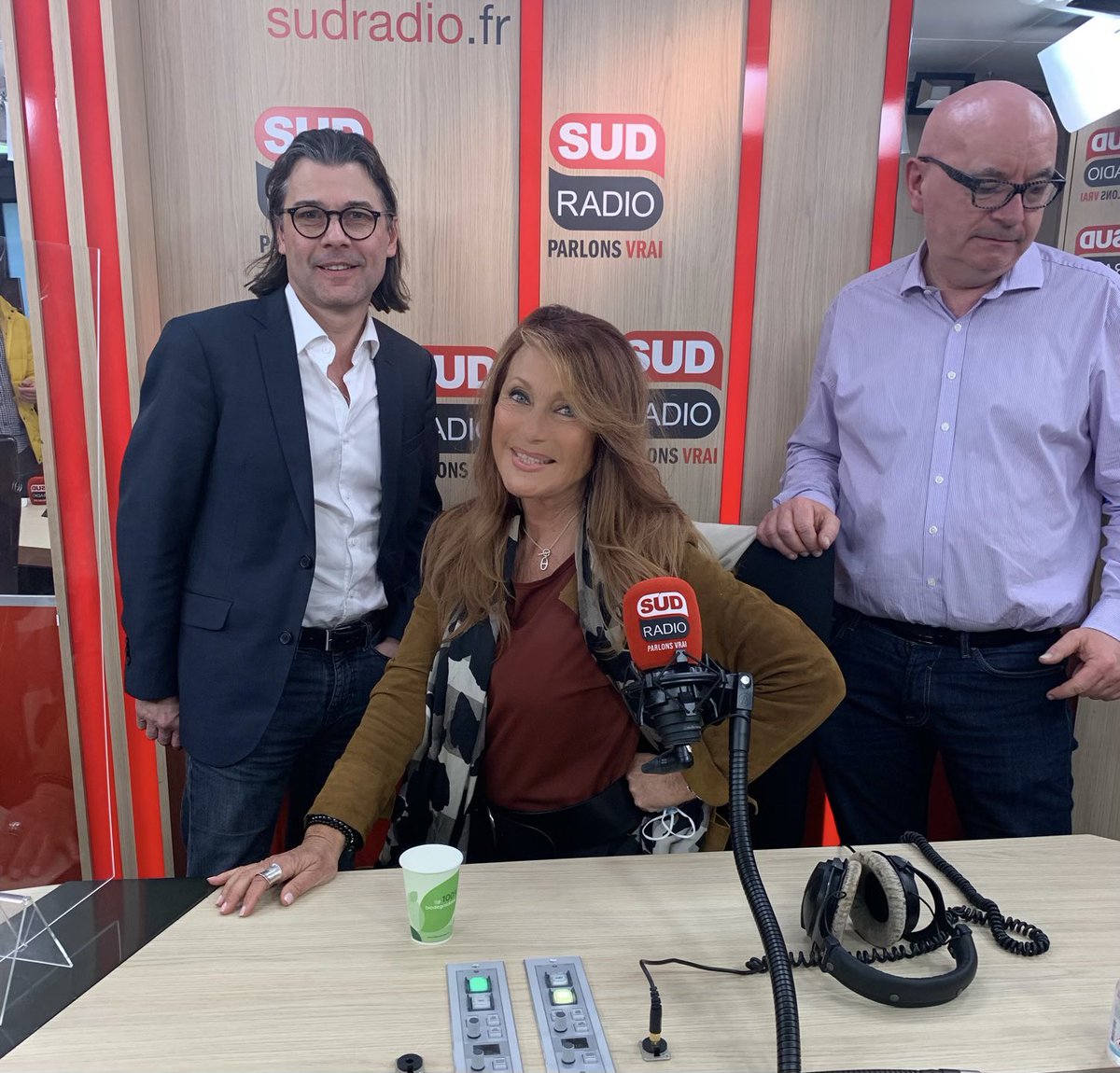 OlivierESTEPHAN's tweet photo. [ RDV RADIO ]

Retrouvez ce matin, Julie Pietri qui sera l’invitée de Thomas Binet dans son émission « Osez Investir »sur Sud Radio (99.9 / IDF) de 09h30 à 10h.

(Émission enregistrée semaine dernière) 

#SudRadio #osezInvestir #JuliePietri #interviewradio #picoftheday #RDV https://t.co/VTLD5C3kd6