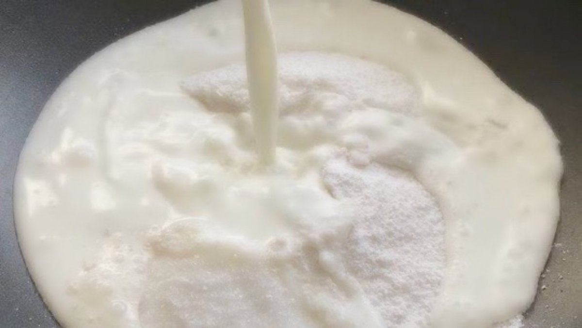 hooniesluvv's tweet photo. how to make a mochi❔ https://t.co/HlTIO9iJut