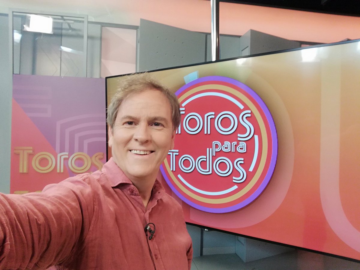 eromerotpt's tweet photo. Para conocer al Toro tienes que saber como vive. Por eso no te pierdas Toros para Todos. Hoy con especial atención a las verónicas mágicas de Finito, Aguado y Morante. @canalsur 13h. Te esperamos. https://t.co/Od3Tssyc7C