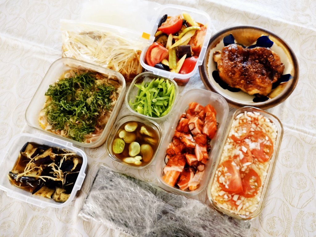 津田淳子 On Twitter 紅茶に浸して低温調理した豚を 葱と醤油麹にタレにつけるんです おいしいですよー