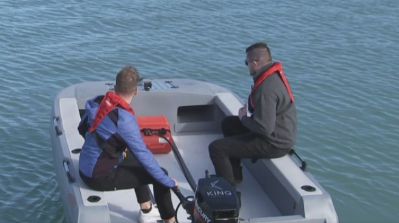 1NewsNZ's tweet photo. NZ inventor creates world's first boat made from wool https://t.co/ZZ9hFW0WtG https://t.co/FgxVrFhIQw