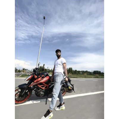 iharoonsofi's tweet photo. #NewProfilePic https://t.co/y2oWuxsG9H