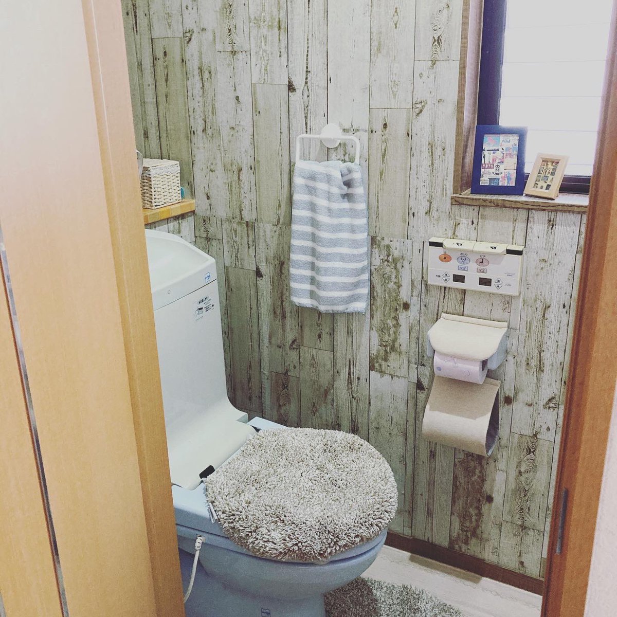 トイレ壁紙 トイレ壁紙