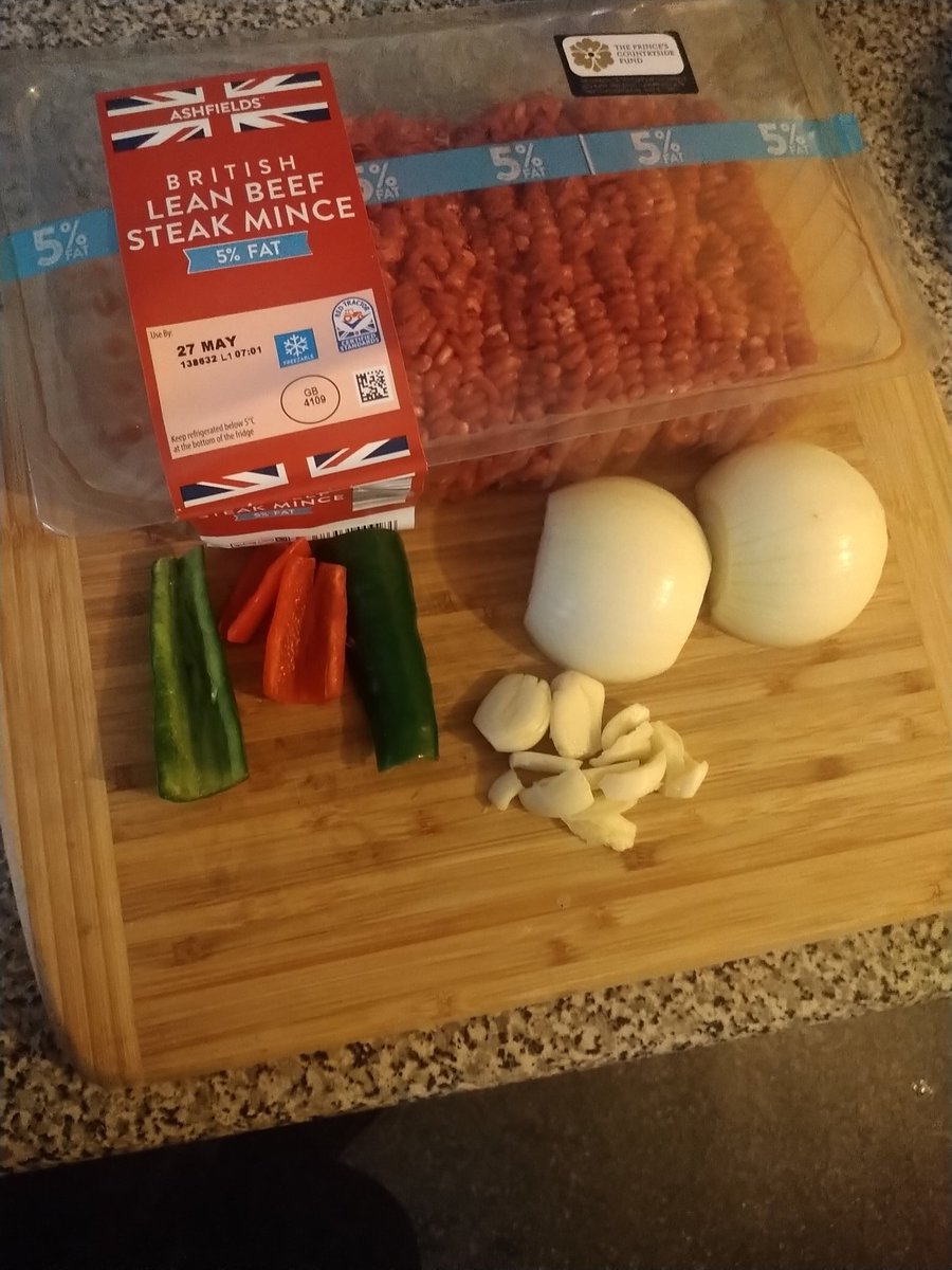 UK Stands Together tweet media