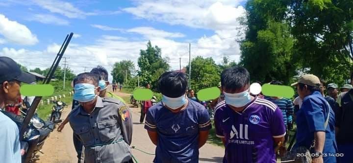 #May23Coup Mobye update 

20 SAC SOLDIERS DEAD
4 SAC ARRESTED
5 MOBYE-PDF INJURED. 

Weapons seized by #PeopleDefenceForce
source - Khit Thit Media

#WhatsHappeninglnMyanmar