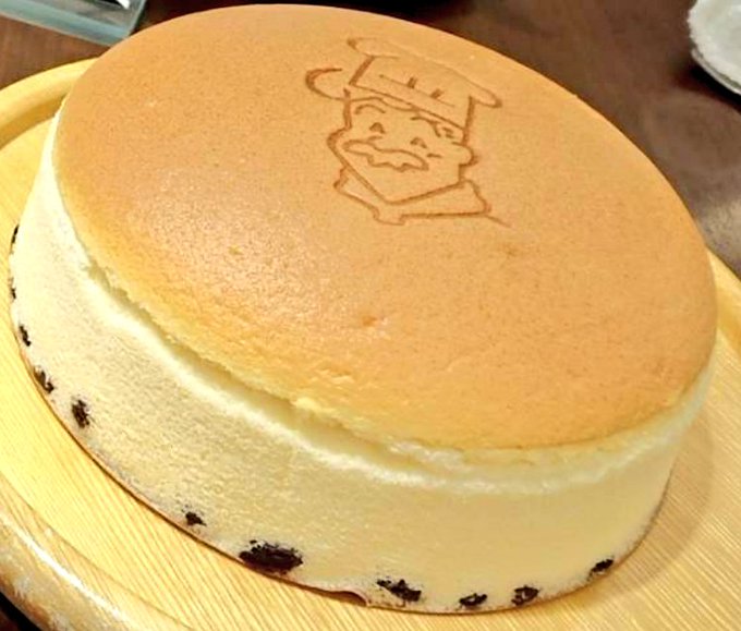 焼きたてチーズケーキが絶品 大阪 りくろーおじさんの店 Sweetsvillage スイーツビレッジ