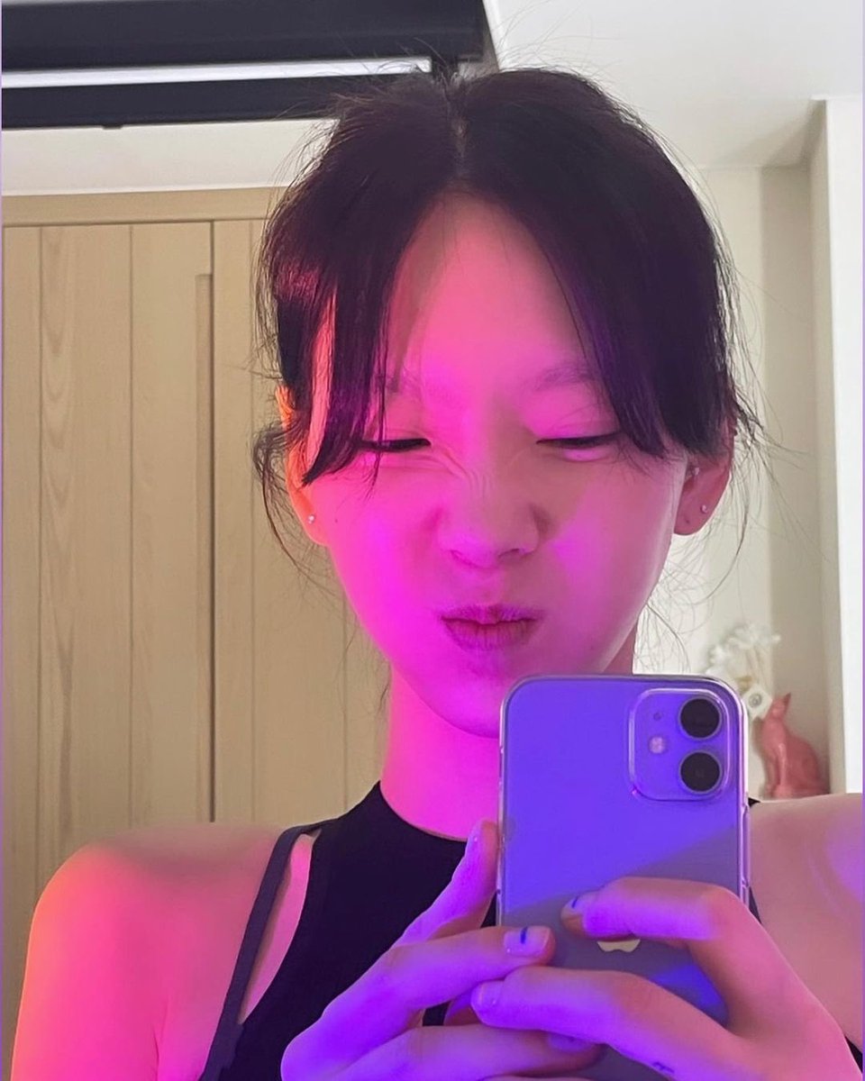 청담동 근처에서 눈썹 주우신 분 sm으로 연락 좀