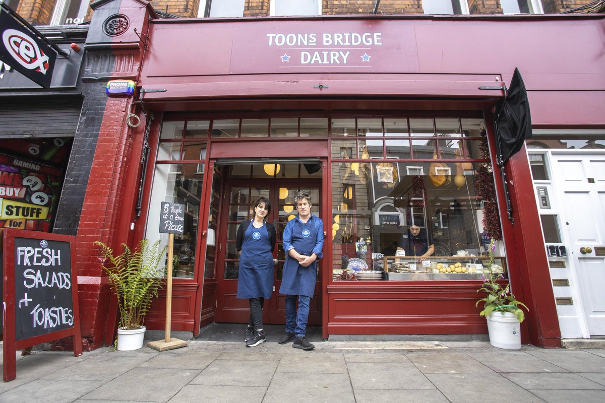 ToonsBridge's tweet photo. π« GOOD NEWS π«
Our George's Street shop is now open on Mondays, starting tomorrow 10-6 π hope to see some of you!
#toonsbridge #dublin #dublinfood https://t.co/c0GL8JrFgy