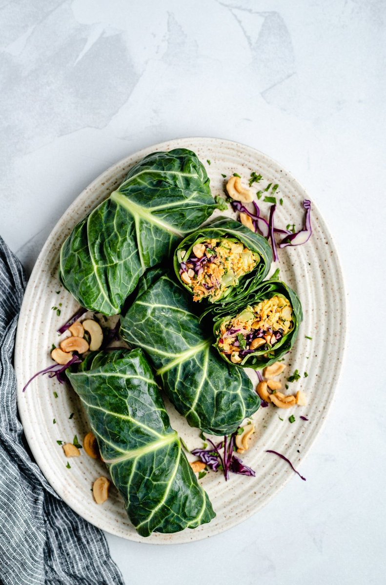schmoozequeen's tweet image. #CurryChickpea Collard Wraps  #PlantbasedWraps #Collard
ambitiouskitchen.com/curry-chickpea…