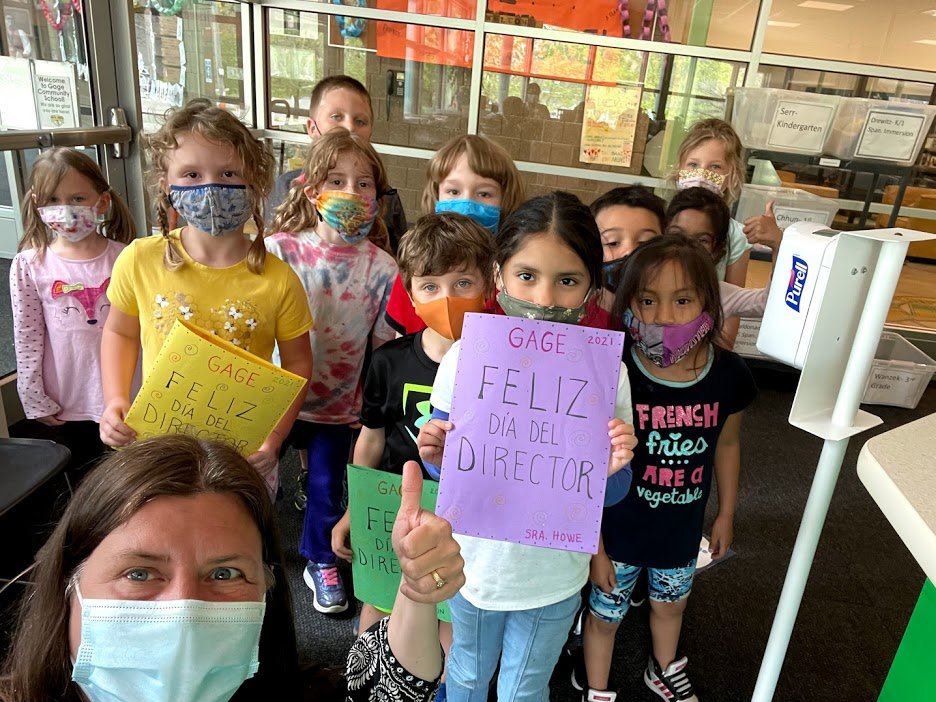 howeheidijb's tweet photo. We are about to embark on the last two weeks of a year where we learned we could do great things in a short amount of time.
How will you use your influence to make an impact as we close another school year?
#Reflect #Support1Another
#DoGreatThings 

Share a Selfie #ProudMoments https://t.co/QA4qhDlTsV