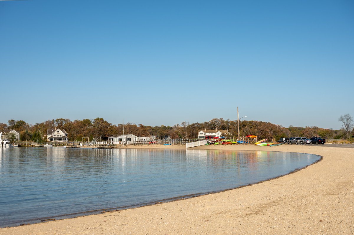 rwalshhomes's tweet photo. @RobMarciano here are some great Darien, CT spots for you to broadcast from. New Canaan up next! https://t.co/0atWYq1zxb