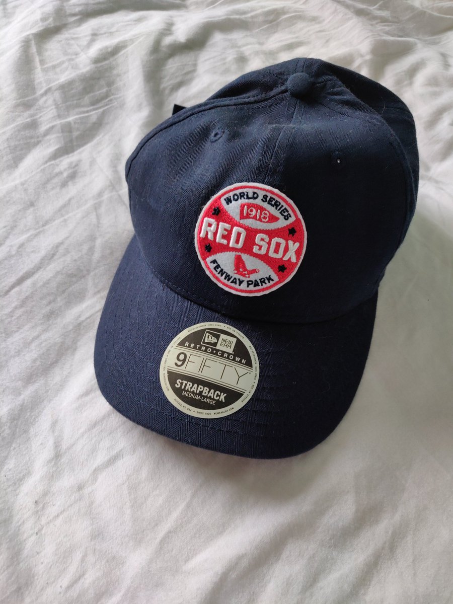 GIVEAWAY: To WIN this brand new @redsox 1918 World Series <a href="/NewEraEurope/">neweraeurope</a> cap:

📲 FOLLOW <a href="/batflips_nerds/">Bat Flips and Nerds</a> 
🔁 RETWEET this Tweet

Winner chosen 28 May