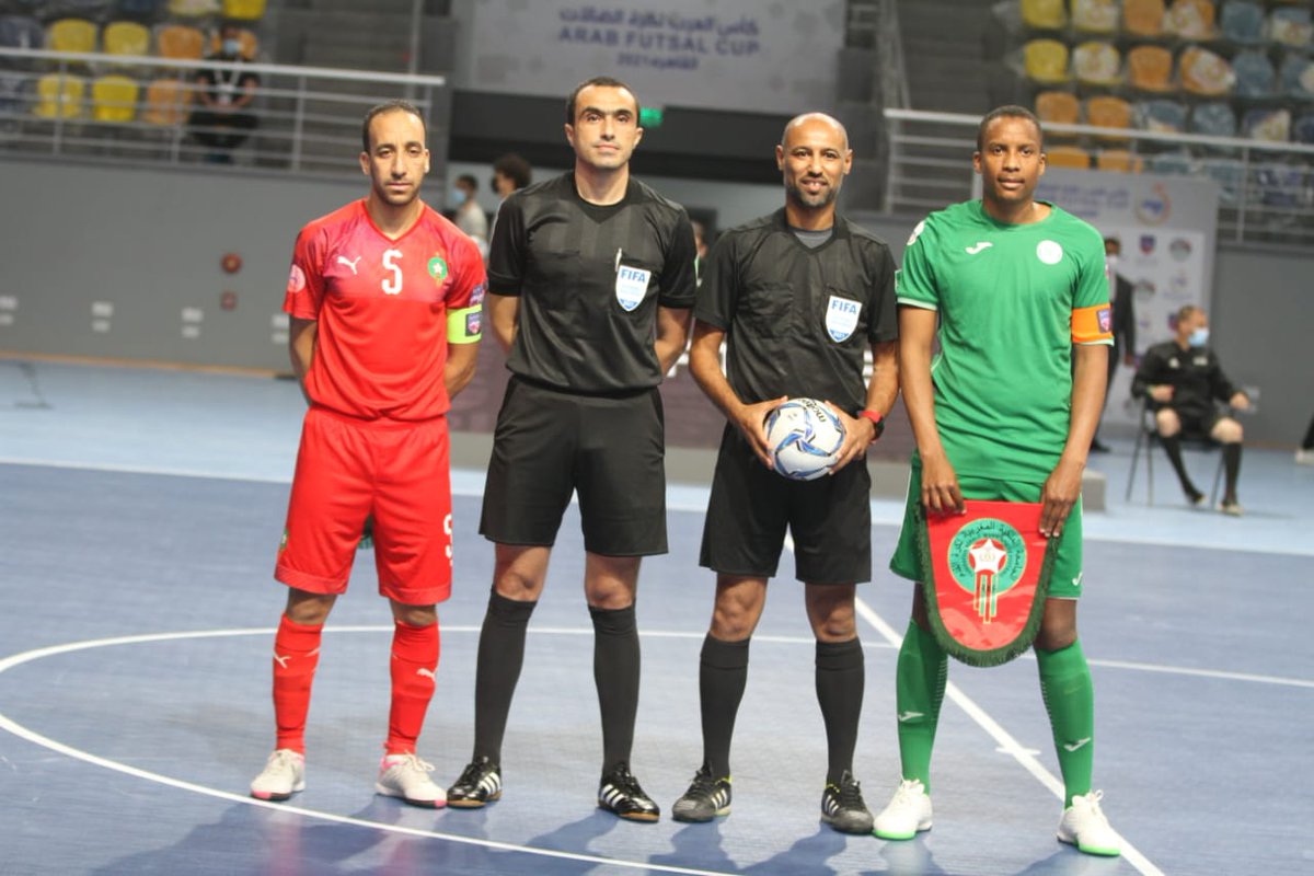 ComorosFootball's tweet photo. 🏆 Arab Futsal Cup 2021 !
C'est la mi-temps, aucune formation n'a réussi à trouver la faille. Tout reste encore à faire en seconde période.
HT : Comores 🇰🇲 0-0 🇲🇦 Maroc
#VeriPiya 💚
#COMMAR https://t.co/HsRnauLdrh