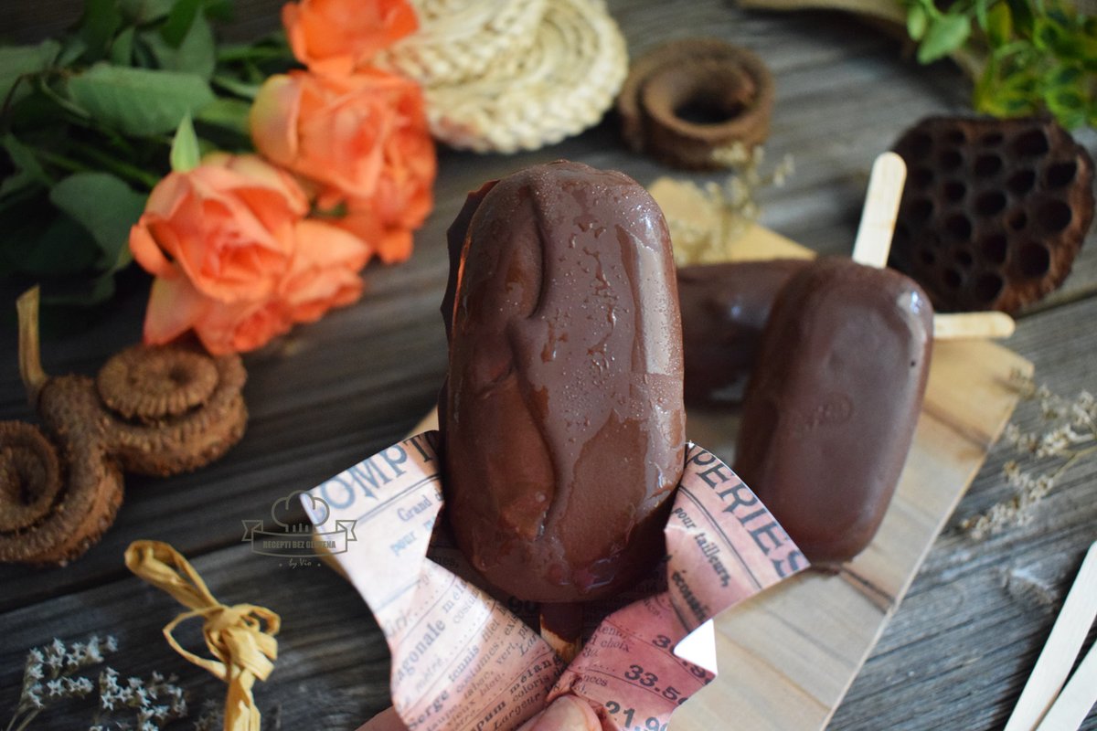 receptiVio's tweet photo. Homemde Magnum, sladoled bez glutena, šečera, mlijeka https://t.co/lP6KghHsdr https://t.co/z3TjjAIJWa
