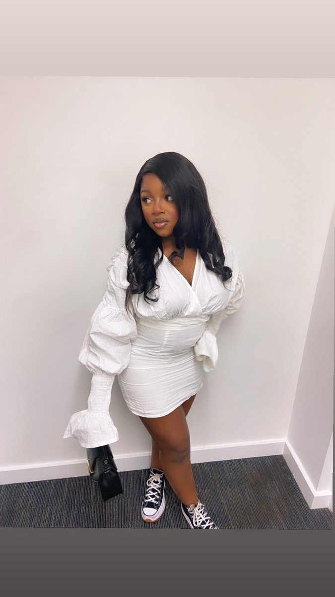 _azheemah_'s tweet photo. Morelife to me💕🎉 https://t.co/JX8O1mf5WT