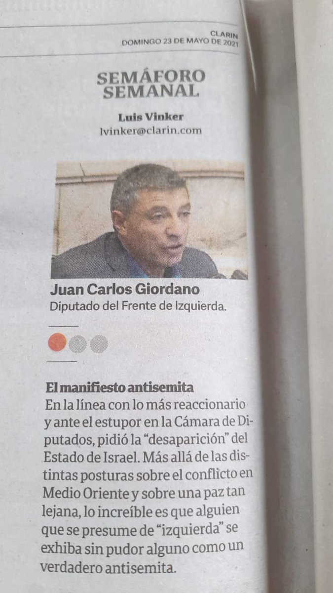 GiordanoGringo's tweet photo. .@clarincom miente!  Me culpa de "antisemita". Falso. Somos antisionistas, condenamos los bombardeos genocidas de Israel y estamos por Palestina Libre. Con orgullo. Para sacarme un domingo, se ve que les duele. Seria bueno que me den el derecho democrático para desmentirlo. https://t.co/04Ztngo8zH