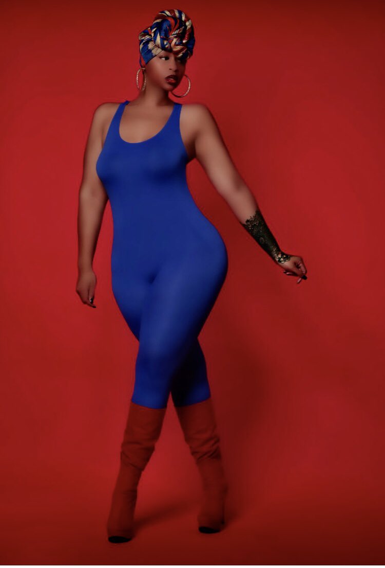 fallonaurielle's tweet photo. Get the look: LF6 Fly Girl Jumpsuit (3 Colors)
SAVE 20% OFF ALL MERCH
CODE: N20
SHOP https://t.co/nTWuJtk6oZ
-
#FallonAurielle #ShopFallonAurielle #SayFallonAurielle #FashionStylistFallonAurielle #FASlay #blackownedbusiness #blackclothingbrand https://t.co/cvicOPXQQW