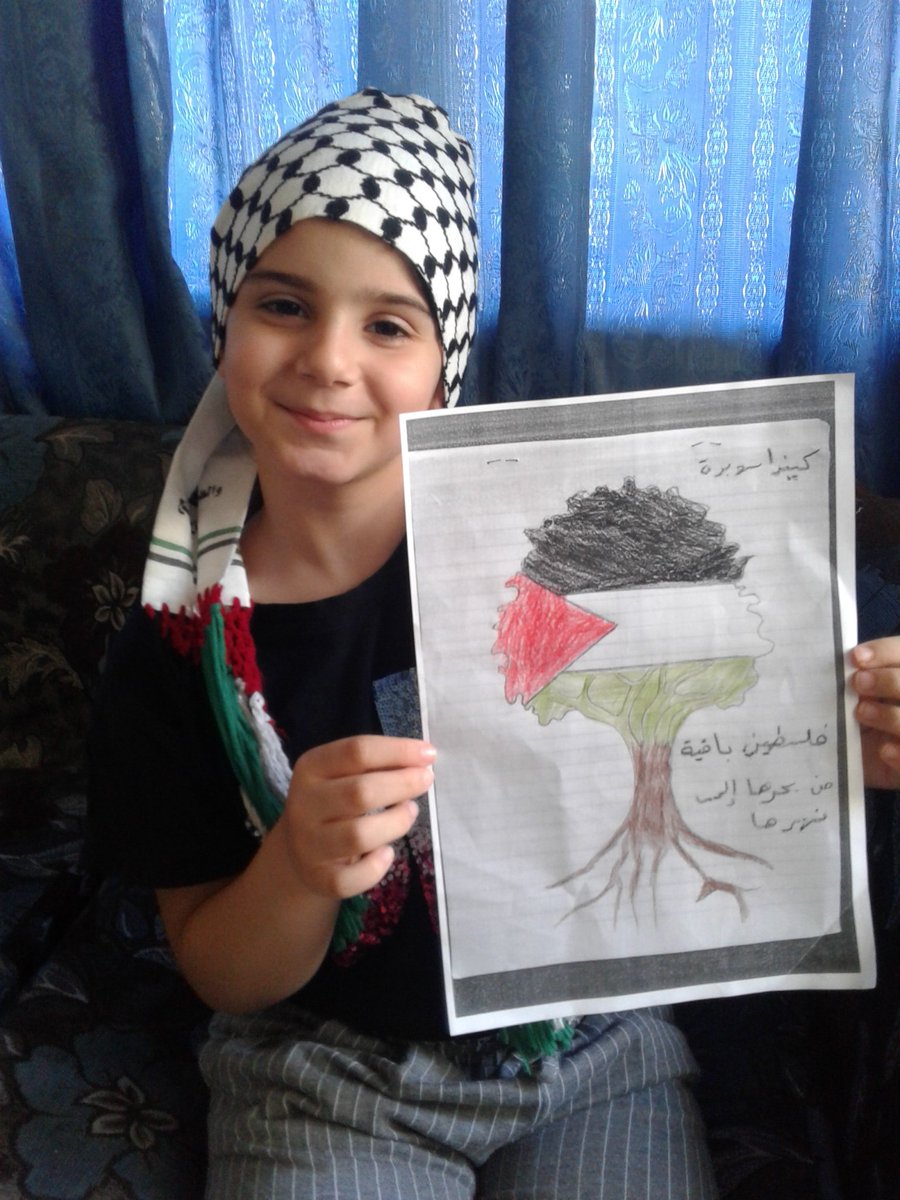 kinda6112's tweet photo. كيندا سوبرة 
الصف الثاني شعبة جيم 
@MakAishaSchool 
@NadwaKaddoura https://t.co/5tCsumN2fJ