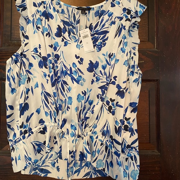 JenniferSynan2's tweet photo. So good I had to share! Check out all the items I'm loving on @Poshmarkapp #poshmark #fashion #style #shopmycloset #bananarepublic #modcloth #universalthread: https://t.co/LtP3kE7vrg https://t.co/LwDktFjcXP