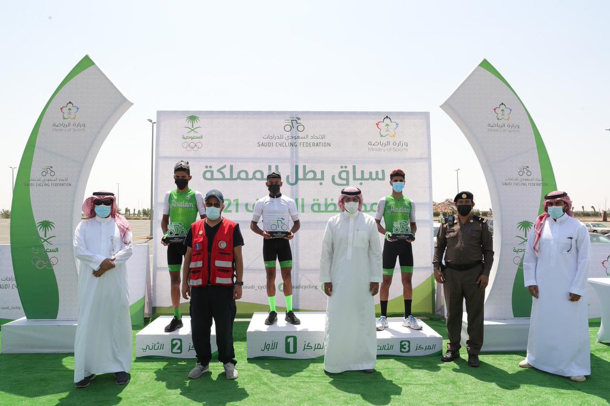 Saudi_Cycling's tweet photo. بطولة بطل المملكة في #الطائف " شباب " 
🥇علي حسن شهاب - نادي السلام
🥈أحمد علي أبوعبدالله - نادي السلام
🥉سلمان سعيد ال ربح - نادي السلام

#الاتحاد_السعودي_للدراجات https://t.co/dX7IU7unH7