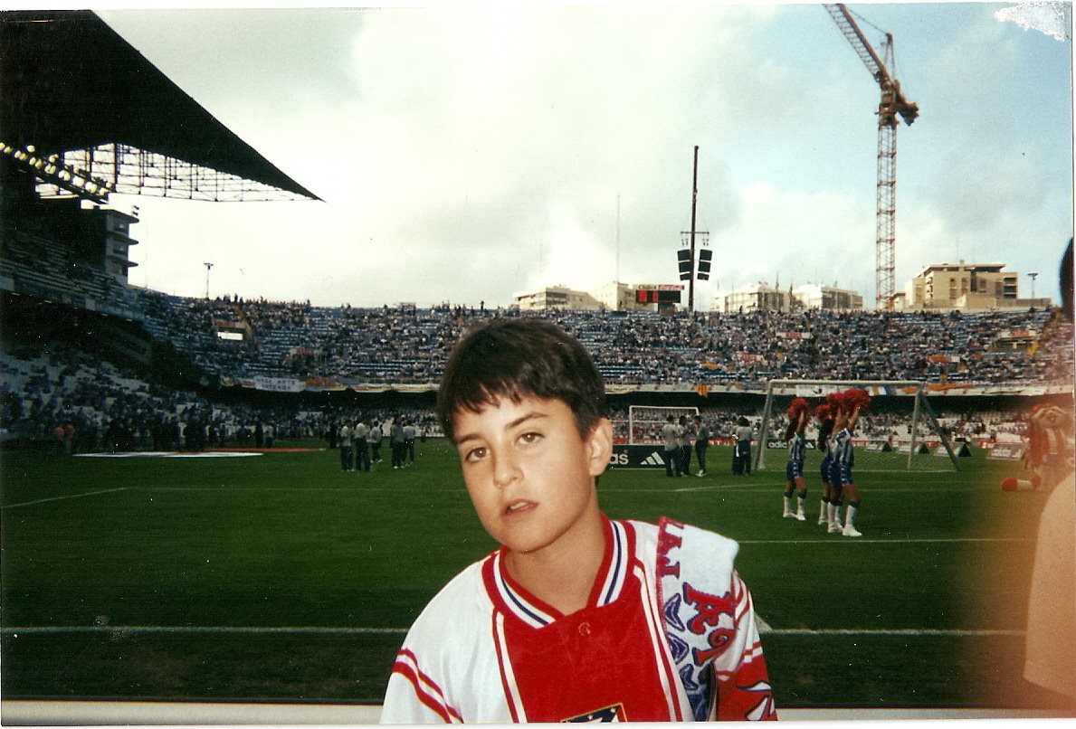 davizCSGO's tweet image. sufridor desde pequeño.. Espanyol-Atlético 2-1 (Copa del Rey 1999-00 - Final)