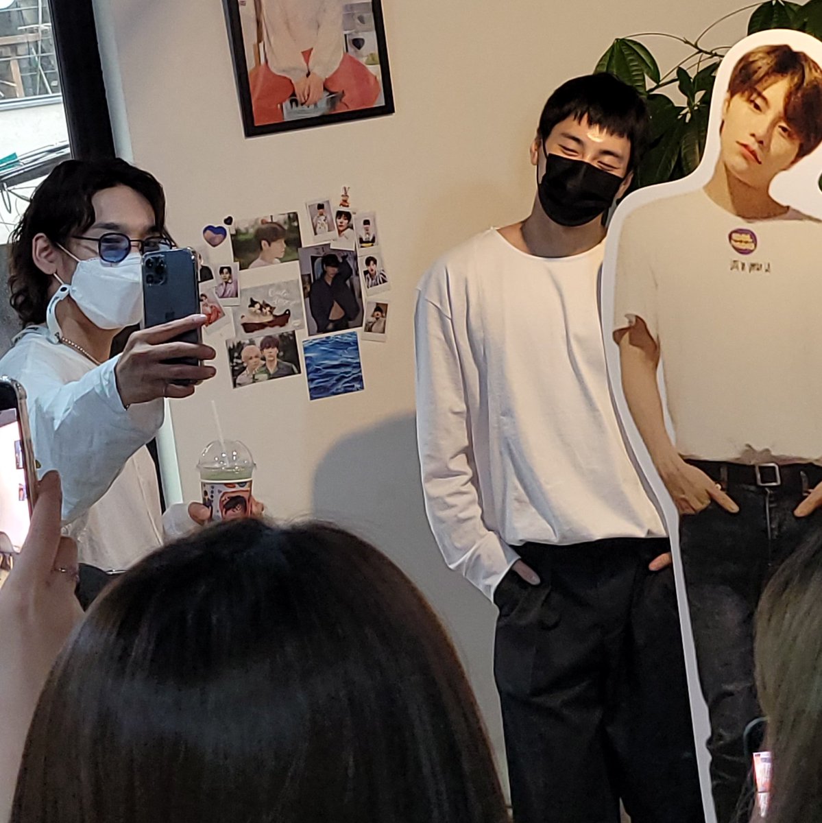 SEKSG0523's tweet photo. #20210523그날뭔일났더라
상균이 사진 찍은것두 올려봐여.. 참고로 다 밝기하나 손안댄 크롭만한 사진입니다... 미남은 폰카를 뚫어... https://t.co/tsp9LRNbL8