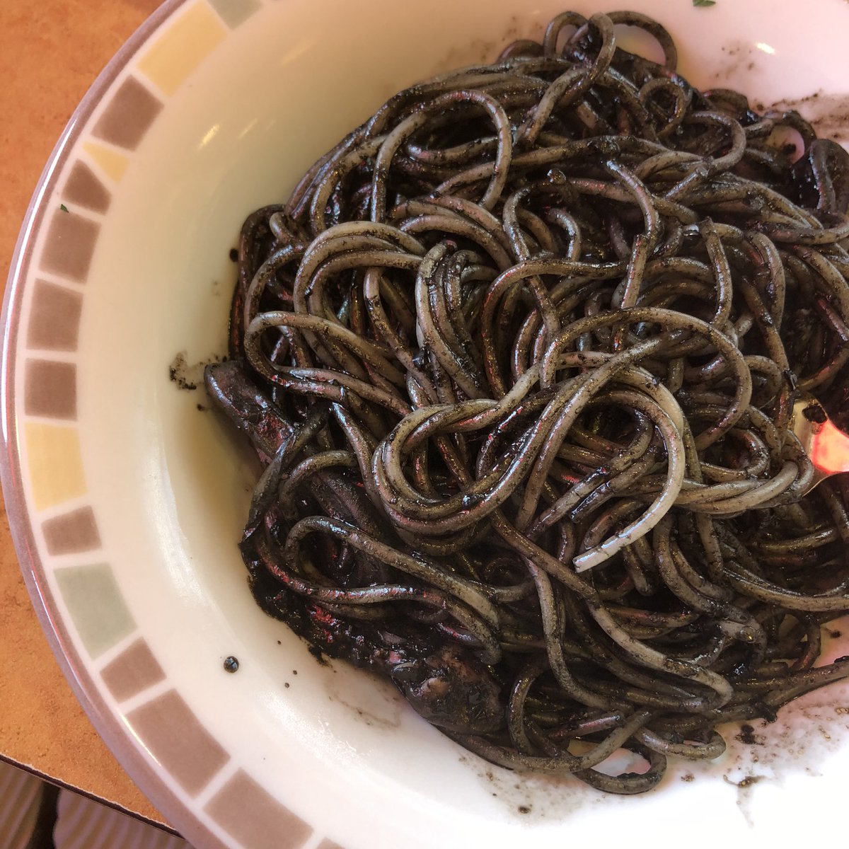 いもた V Twitter 見た目は悪すぎるけど サイゼリヤで一番好きなのは断然イカ墨パスタ これほんまに美味しすぎてたまらん 多分 パスタ界の中でダントツだわ サイゼリヤ パスタ イカ墨 安くておいしい いもた V Twitter 見た目は悪すぎるけど サイゼリヤで一番好きなのは断然イカ墨パスタ これほんまに美味しすぎてたまらん 多分 パスタ界の中でダントツだわ サイゼリヤ パスタ イカ墨 安くておいしい