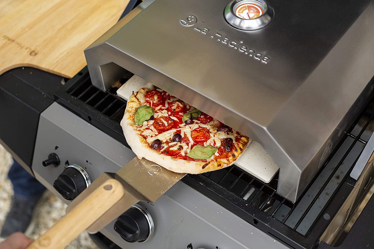 In celebration of #NationalPizzaPartyDay last Friday, we're giving away an Outdoor Pizza Oven!🍕

To #WIN, like, share &amp; comment with your favourite pizza topping.

*The competition closes midnight, 24/05/21. The winner will be contacted directly by  <a href="/WrenKitchens/">Wren Kitchens & Bedrooms</a>.*

#Competition