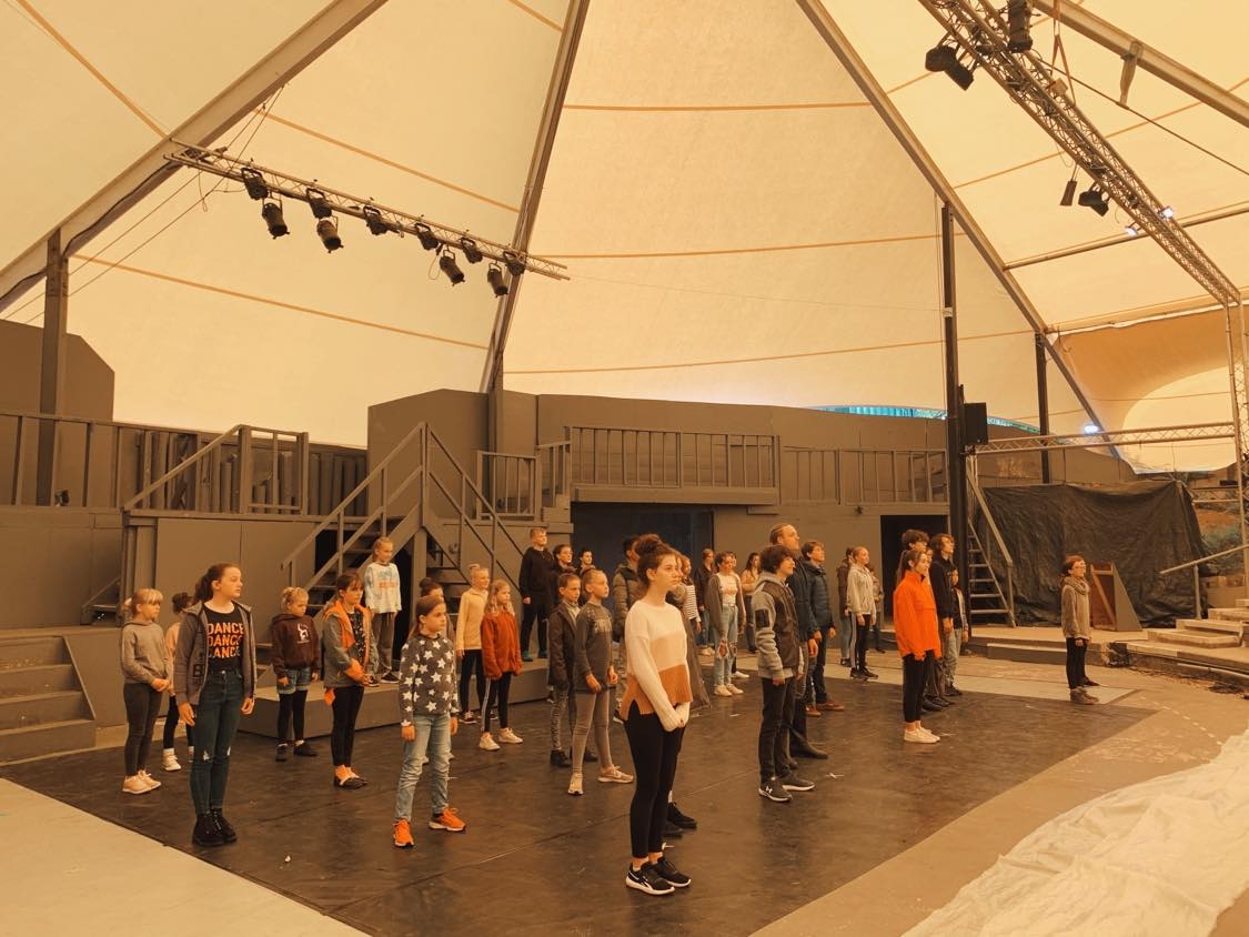 🌊 Last weekend it rained so much it was a bit like rehearsing under the sea! 🌊
Tickets for The Little Mermaid available at stertstickets.co.uk/product_detail…...
2nd - 5th Jun