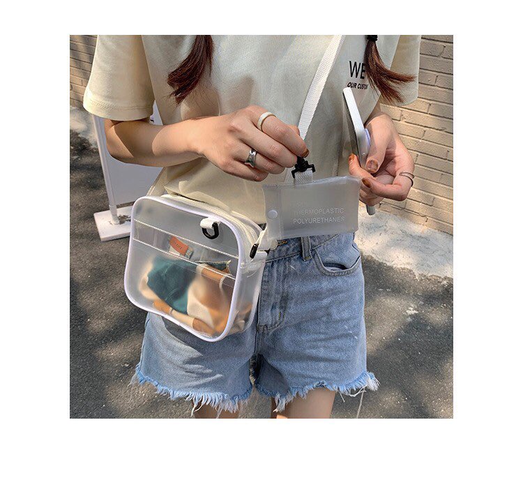 ┊͙กระเป๋าใส #พร้อมส่ง ꒱ 
ราคา 140฿ ส่งฟรี❕❕
⁎ใสของได้เยอะมาก น่ารักมากด้วย.◜◡◝
ของมันต้องมีแล้ววว😉

สนใจ dmมาได้เลยยยย
 #ขายของออนไลน์ #ของมันต้องมี #ของน่ารัก #กระเป๋าสตางค์ #กระเป๋า #กระเป๋าสะพายข้าง