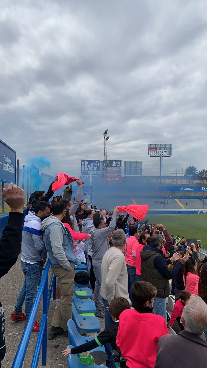 edmoratalaz's tweet photo. PRIMER EQUIPO 

¡¡¡¡GOOOOOOOOOOOOOL DE AYUSOOOO!!!! 🙌🙌🙌

@CDMostoles 0-1 @edmoratalaz 

#SoñamosJuntos 💚🖤 https://t.co/y7H70I0ESB