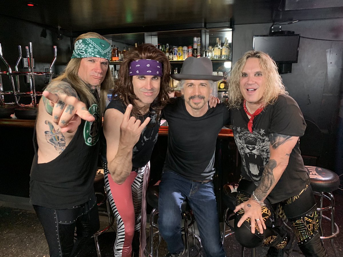 BlackTommy's tweet photo. #steelpanther killed it today #theviperroom https://t.co/T5drEOwvVj