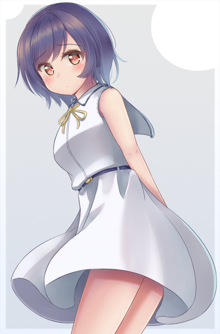 困り顔な女の子 