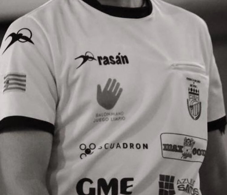 BmHuesca's tweet photo. El @BmHuesca quiere pedir disculpas al @CtaAragon en nombre de la entidad, y de sus integrantes, y mostrar su repulsa y condena a lo sucedido.
El Club ha abierto expediente a los jugadores, suspendiendo su actividad en el mismo, a la espera de confirmar las sanciones definitivas. https://t.co/crXwB6FTqA