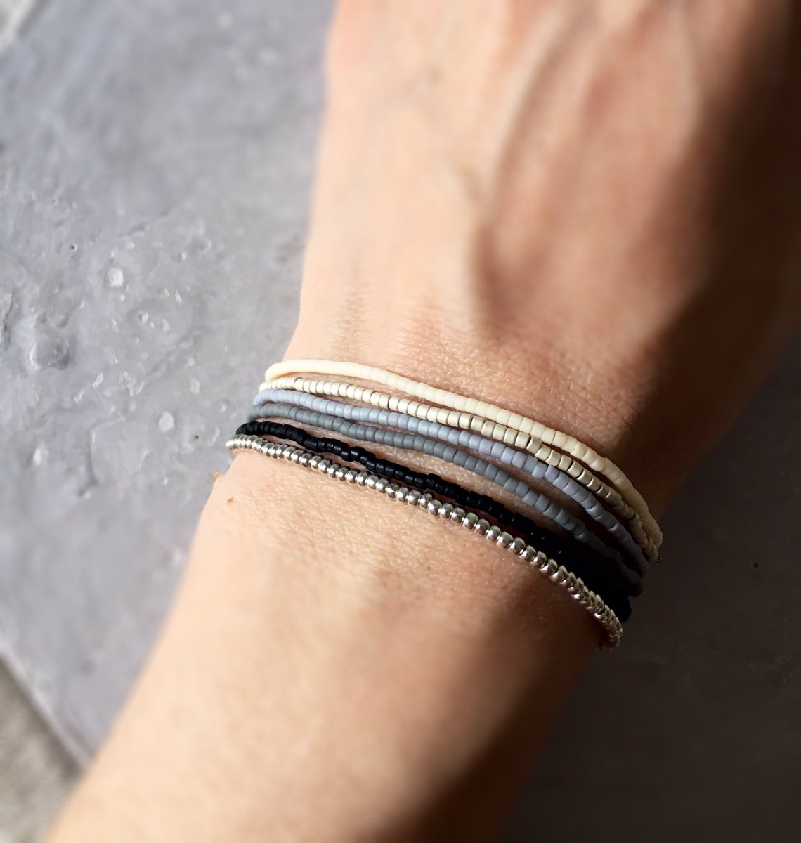 creamlattee's tweet photo. ๐คSeed Bead String Bracelet, Stretchy Strand Miyuki Beaded Choker Bracelet #black #seedbeadbracelet #stringbracelet #minimalist https://t.co/HLxVDbufqx https://t.co/p2lrdnF8G3