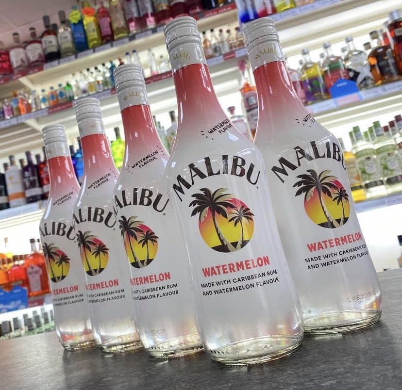 bbstretford's tweet photo. NEW!! Malibu Rum WATERMELON 🍉😋 #new #malibu #malibuwatermelon #shopkind #bargainbooze #selectconvenience #bargainboozestretford https://t.co/C24sgY8Ild