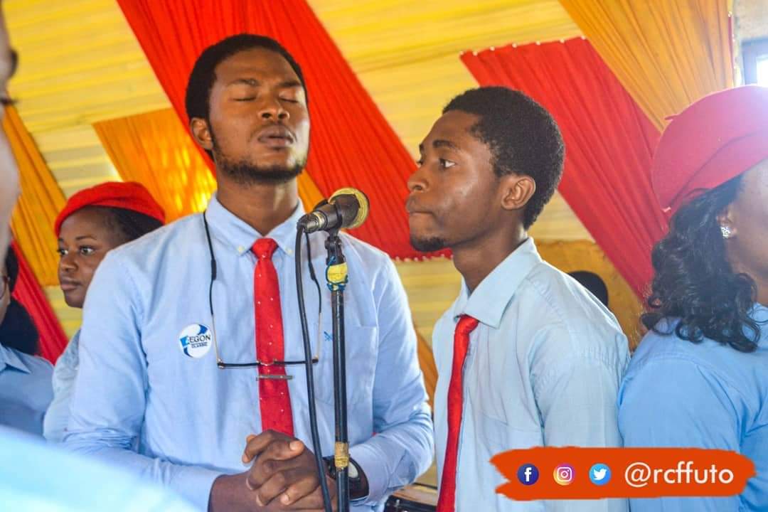rcffuto's tweet photo. We want to be tried by fire, purified.
You take whatever you desire, Lord here's our life
#RCFFUTO
#PavillionofPraise
#SundayService
#ChoirMinistration
#TheRefinersFire
#GodBlessYou https://t.co/QoOA060YA3