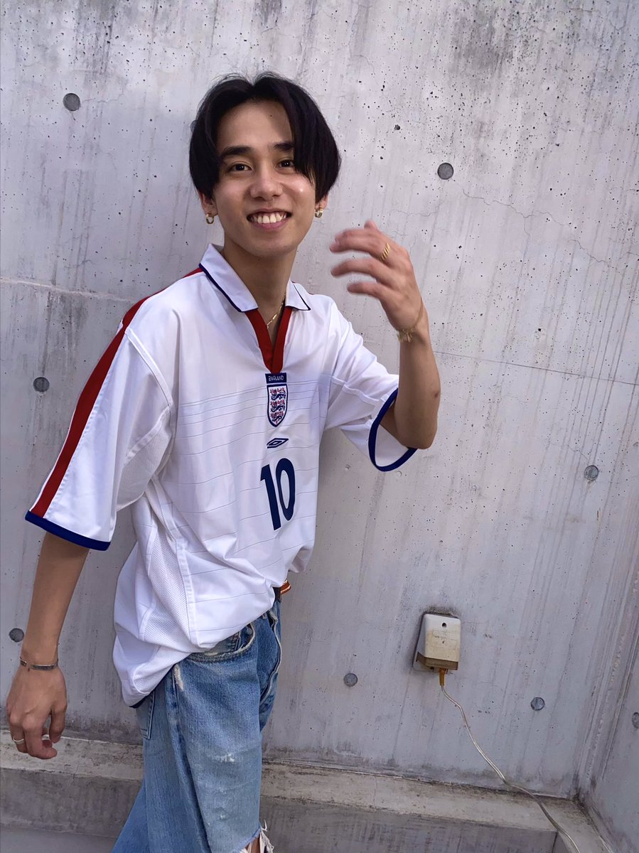 KeysGamon's tweet photo. いんぐらんど。
じゅうばん。
おーうぇん🏴󠁧󠁢󠁥󠁮󠁧󠁿

おひさしついったー🙌

#england
#owen https://t.co/8m9i8hLSqE