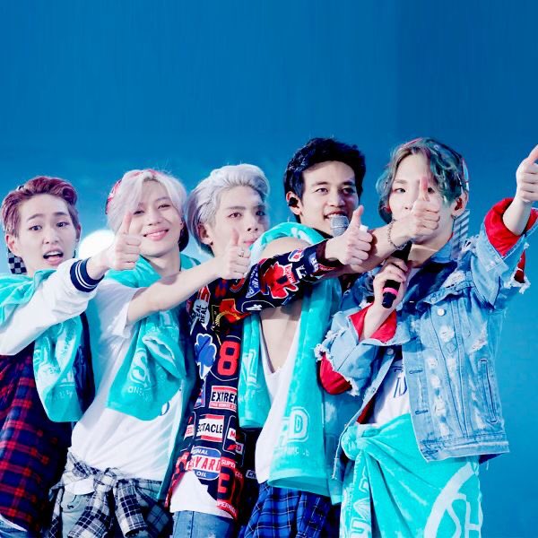 fluffychm's tweet photo. 𝓐𝓵𝔀𝓪𝔂𝓼 𝓫𝔂 𝔂𝓸𝓾𝓻 𝓼𝓲𝓭𝓮 @SHINee 💎🤍 https://t.co/THN2OnM9b3