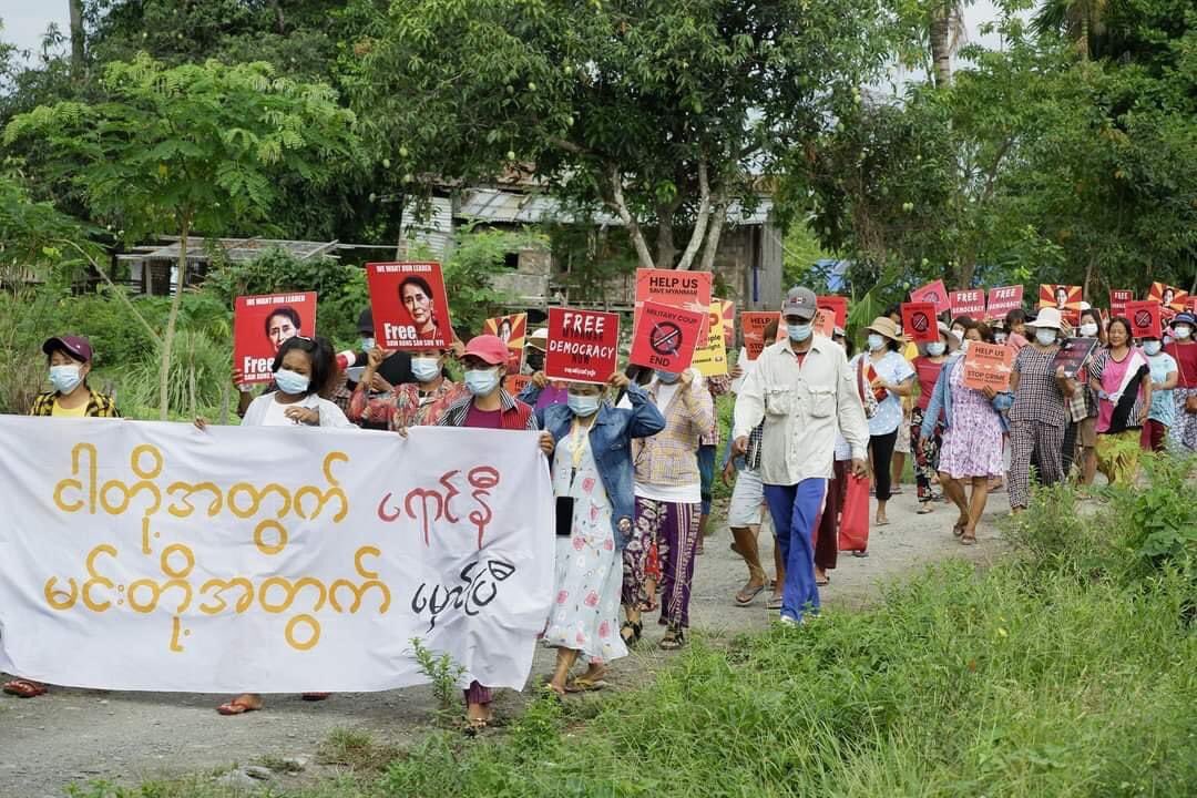 media_chin's tweet photo. Today’s anti-regime protest in Kalay, Sagaing Region. 
#WhatsHappeningInMyanmar https://t.co/VY5FGC2hry