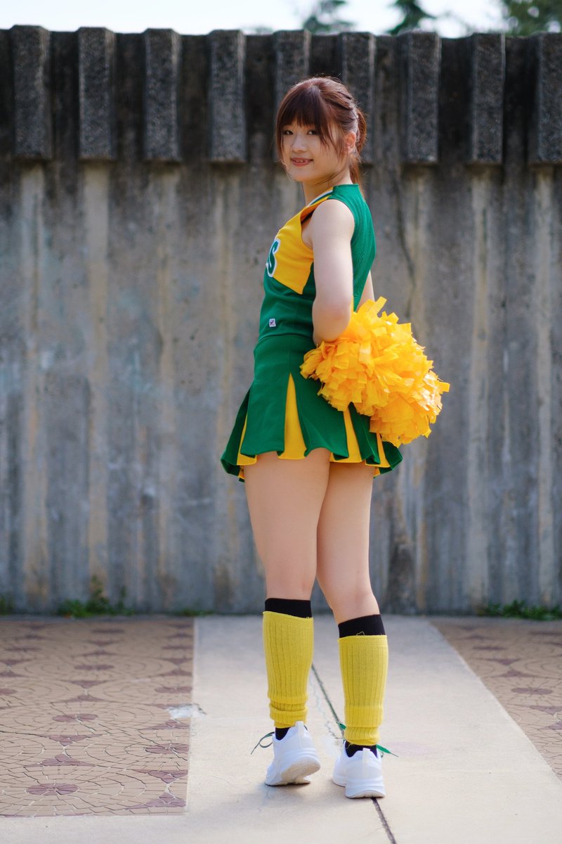 cob_hei's tweet photo. #德岡依里南 ちゃん(@erina_tokuoka)
ひまわり🌻カラー、やっぱりかわいい。
外☀️では一段と映えるね🤤✨
#癖になるかわいさ
#りなまる
#りなまる劇場
#りなチア
#fujifilm_xseries
#VLTROX https://t.co/VROO4sKKvH