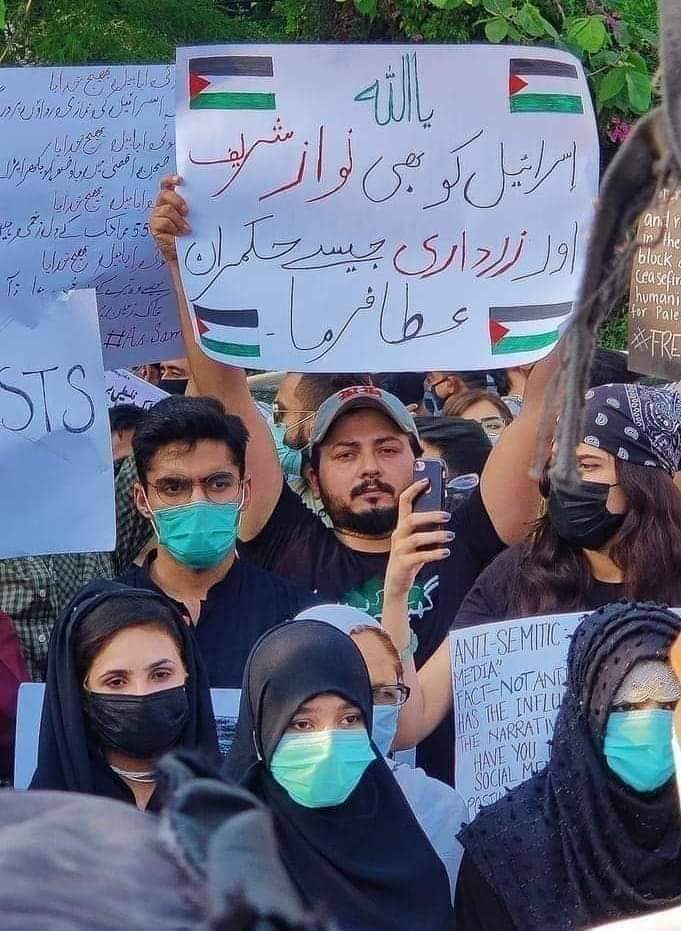 KaKaR_101's tweet image. جو دوست پاکستان سے حقیقی محبت کرتا ہیں
وہ آمین کہہ کر ضرور ریٹویٹ کریں۔۔۔۔جو نہیں کرتے وہ پوسٹ سے دور رہیں
آمین ثم آمین یارب العالمین 
#CNNExposed 
@p4pakipower