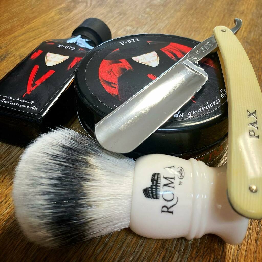 morrisonhostel's tweet photo. #sotdπ shave of the day
Razor : Pax 7/8
Soap & After : TFS P-671
Brush : Omega Roma
#wetshaving #wetshavers #oldschoolshaving #traditionalshaving #classicshaving #straightrazor #cutthroatrazor #pax #eickerandsohne #tcheonfungsing #p671 #omegabrushes⦠https://t.co/BD0DYTl6a3 https://t.co/TWsS7hJfWX