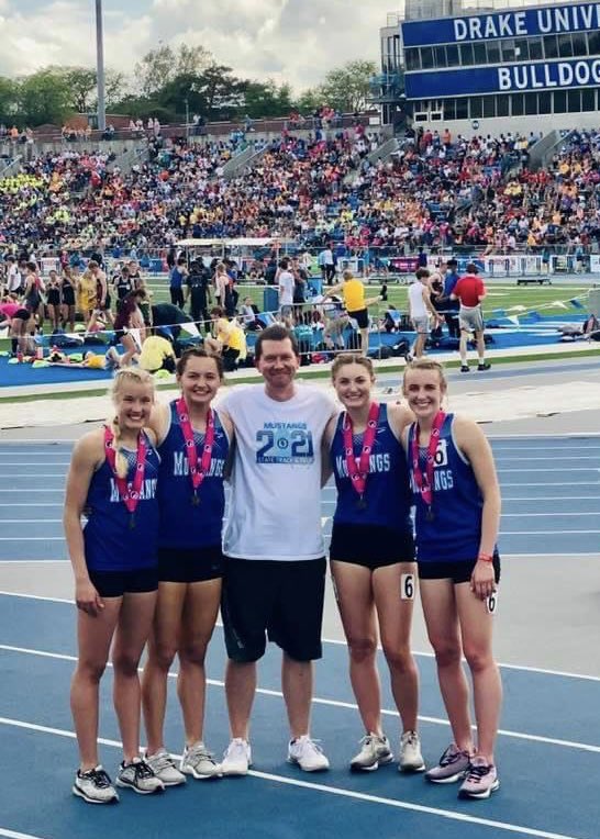 NF Mustang Girls Track & Field tweet media